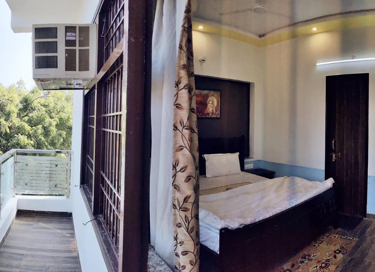 Luxury Taj Homestay, Stay 1Km Walking Distance From Taj Mahal East Gate Agra  0*, Agra (Uttar Pradesh)