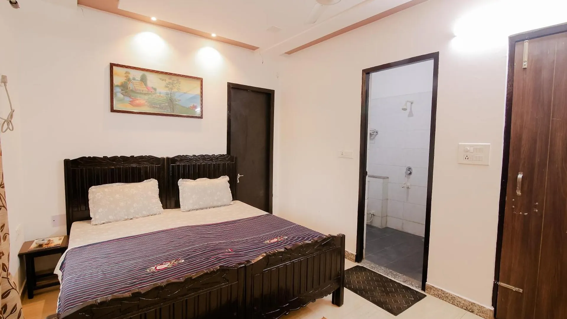 Luxury Taj Homestay, Stay 1Km Walking Distance From Taj Mahal East Gate Agra  Índia