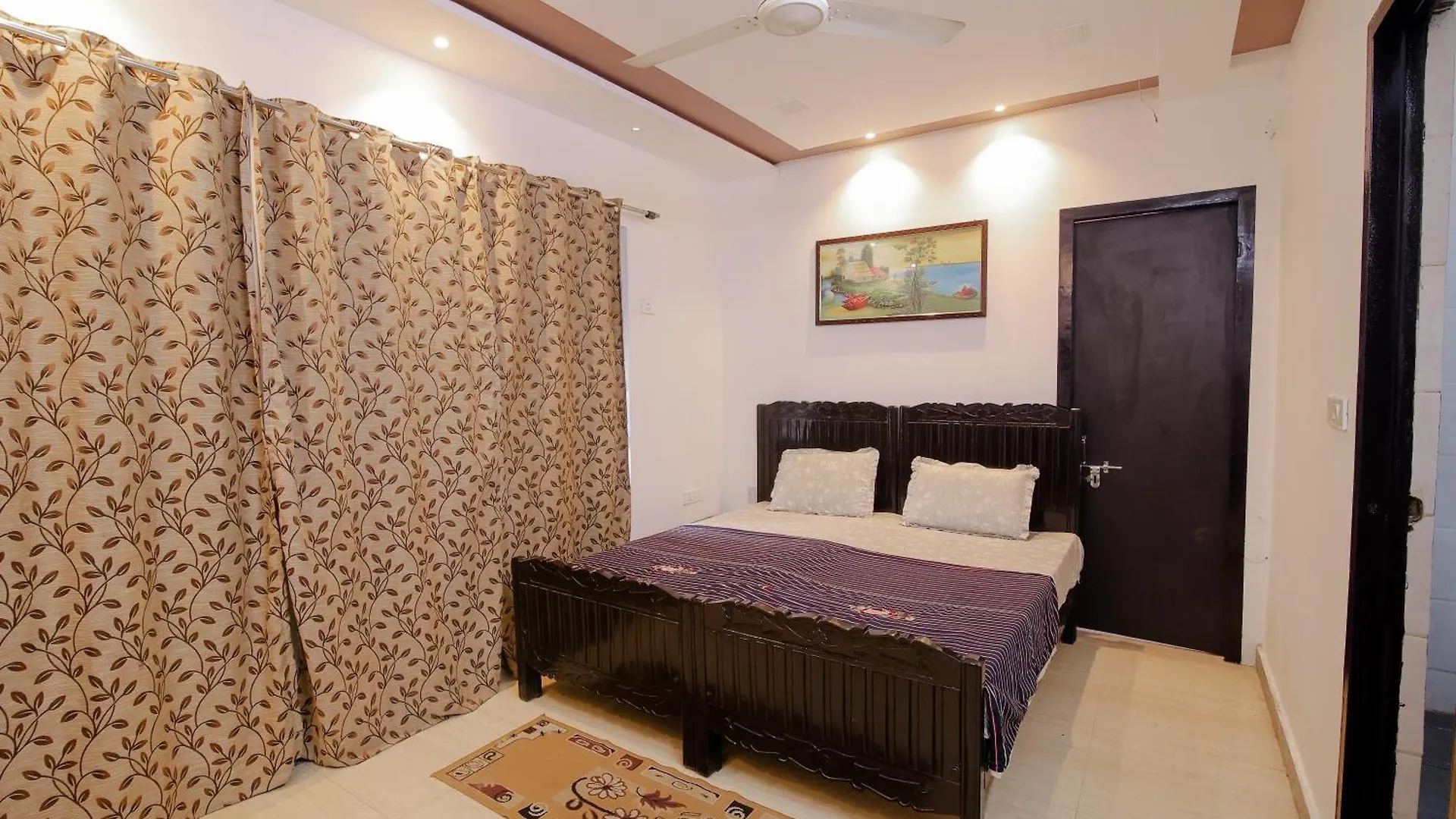 Alojamento de Acomodação e Pequeno-almoço Luxury Taj Homestay, Stay 1Km Walking Distance From Taj Mahal East Gate Agra